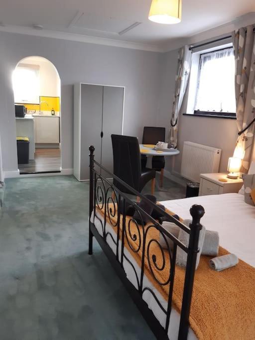 Eden House Retreat Apartment Whitland